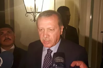 El presidente turco pidió a sus seguidores tomar las calles