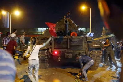 Las fotos más impactantes del intento de Golpe de Estado en Turquía