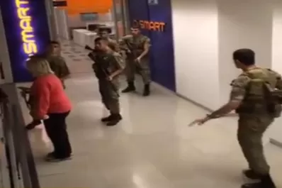 Soldados entraron a CNN Turquía en pleno intento de golpe