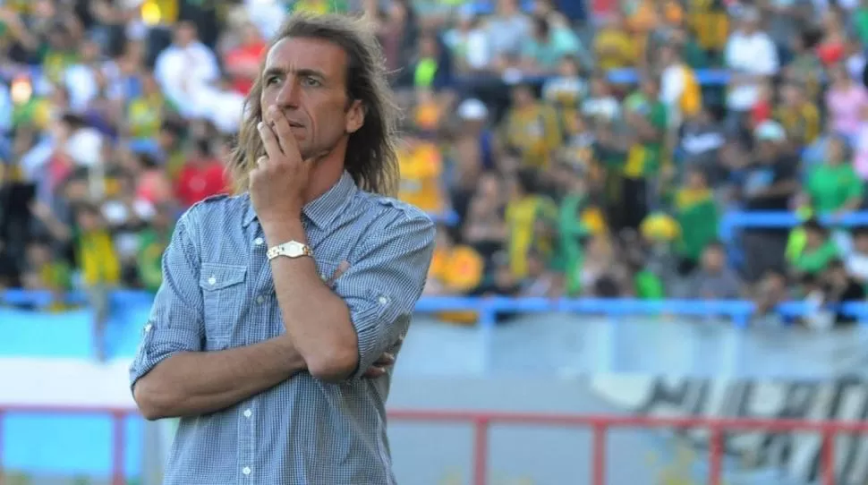 RECORDADO. Tras finalizar su carrera como futbolista, Giutini fue director técnico. FOTO TOMADA DE 