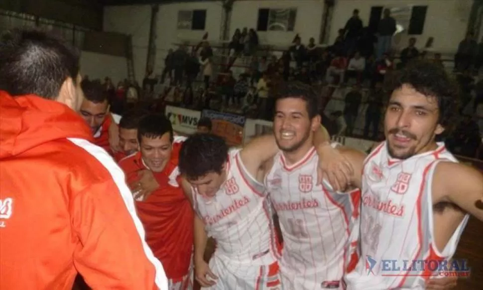 Corrientes celebró la vuelta a la máxima categoría.
FOTO TOMADA DEL DIARIO EL LITORAL (CORRIENTES)