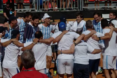 Delbonis derrotó a Fognini y puso a Argentina en semifinales de la Davis