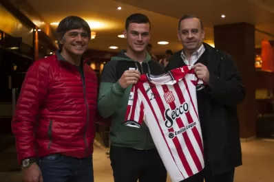 El hincha “santo” enamoró a los cuatro refuerzos de San Martín