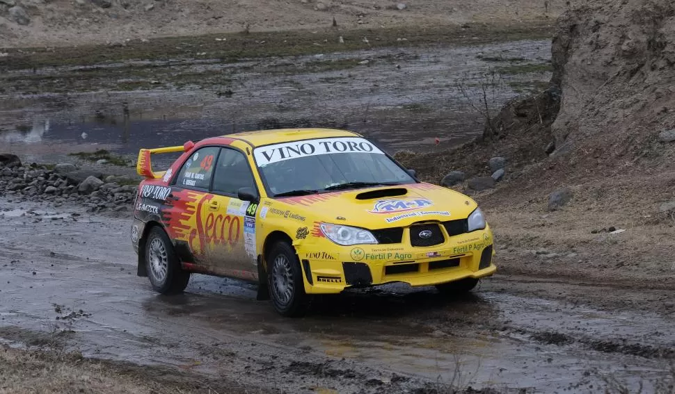 HIZO CASI TODO BIEN. Juan Manuel Santos, con Subaru, debutó y alcanzó un meritorio 5to puesto en la clase RC2N. la gaceta / fotos de osvaldo ripoll