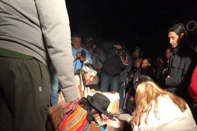 Los ruegos a la Pachamama fueron regados con vino de cosecha propia