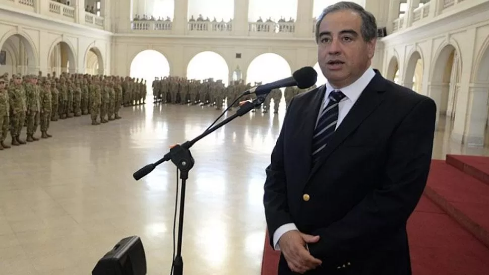 JULIO MARTÍNEZ, MINISTRO DE DEFENSA. FOTO TOMADA DE Ejercito.mil.ar