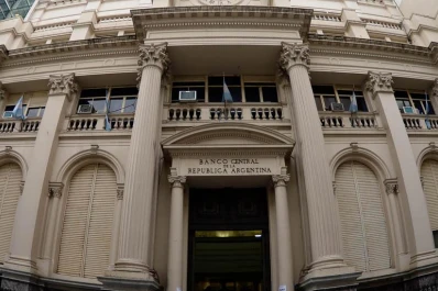 Siete claves que marcarán la agenda económica de agosto