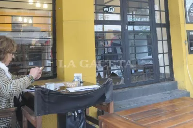 Robaron en el bar del Círculo de la Prensa, a la vuelta de la comisaría 1°