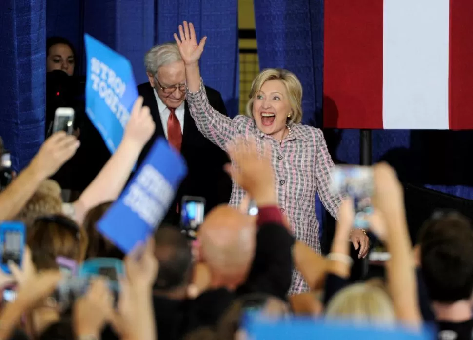 MEJOR QUE LA SEMANA PASADA. La diferencia entre Hillary y Trump se estiró dos puntos, según Reuters/Ipsos. reuters