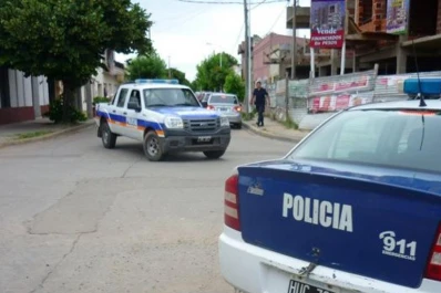 Sorprendió a su mujer en un trío sexual y lo mataron a puñaladas
