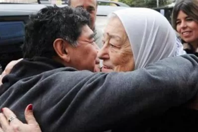 Maradona defendió a Hebe de Bonafini y lanzó una advertencia