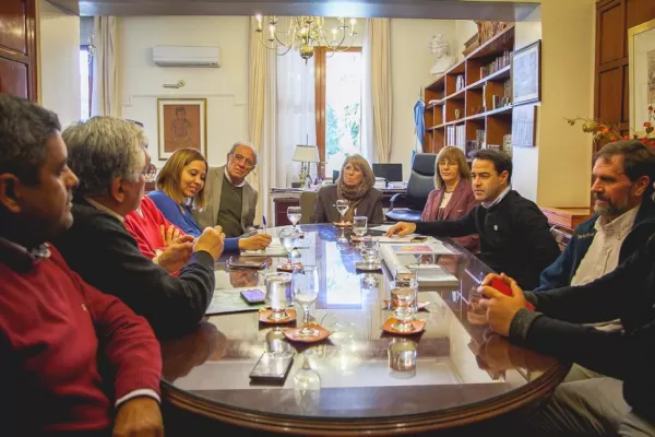 La UNT piensa en cursos de nivelación para poder cumplir con el ingreso libre