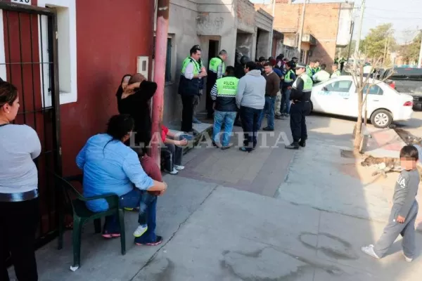 Casi 200 policías coparon Villa 9 de Julio para frenar la pelea de los clanes Toro-Carrión