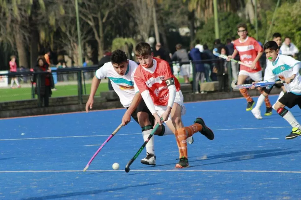 LA ROMPIÓ. Nardolillo le metió un golazo a Buenos Aires y cuatro a Chaco. FOTO DE PAULA REYES