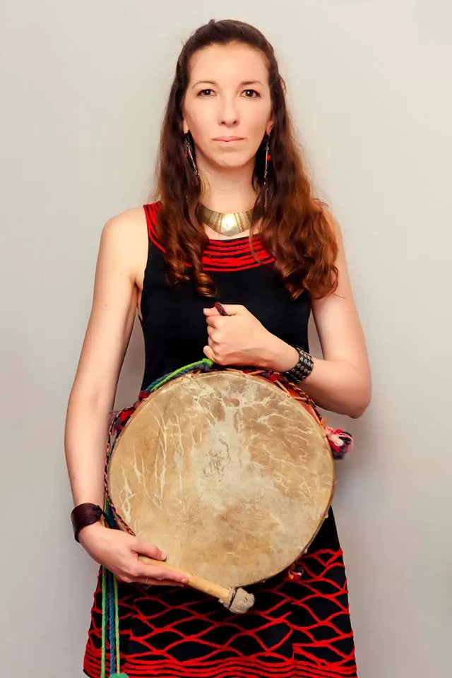 INTÉRPRETE. Decide qué decir con las palabras de otros. 