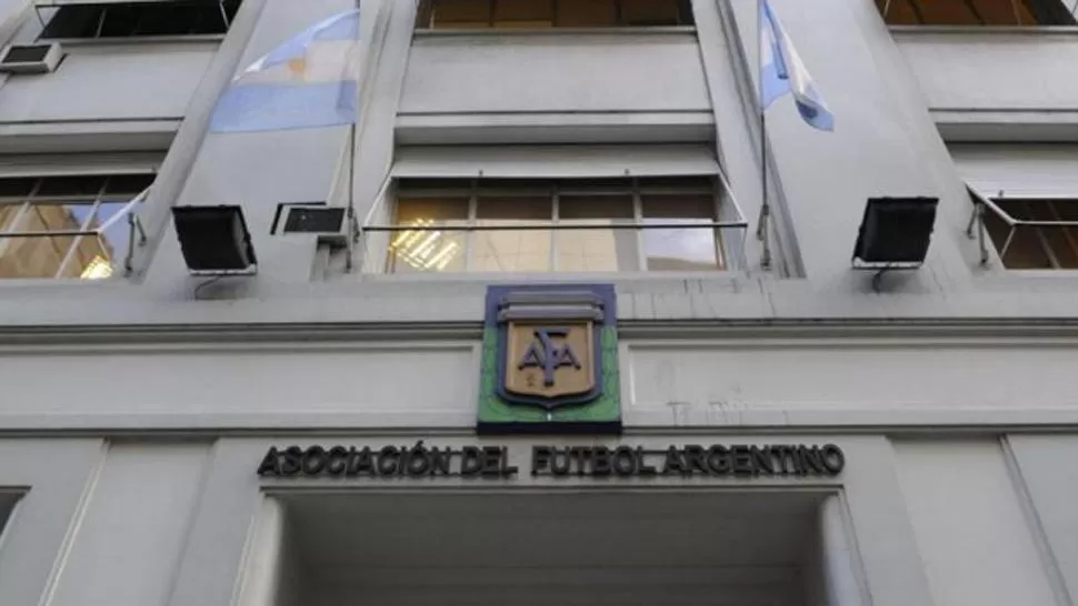 Sigue la polémica en AFA por el inicio del torneo de Primera