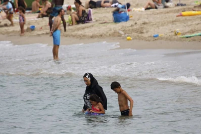 En Francia cuestionan el burkini