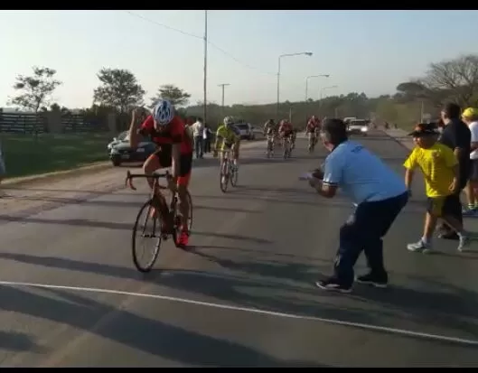 PURA FELICIDAD. Cutuli ganó la prueba que se corrió en la ruta 305. la gaceta