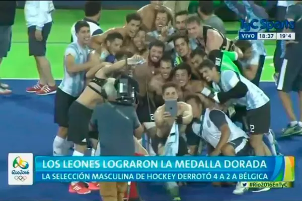 La selfie y el video de la fiesta de Los Leones de oro
