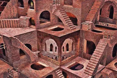 El laberinto hecho de un presente perpetuo