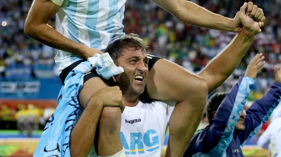 CON LA CAMISETA DE “SANFER”. Carlos Retegui conquistó el Campeonato Metropolitano en la temporada de 2006. telam