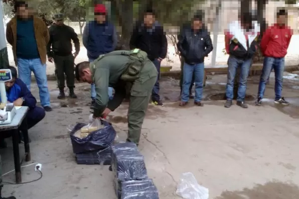 Gendarmes de Tucumán y de Jujuy secuestraron 100 kilos de marihuana y detuvieron a seis personas