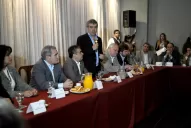 Opositores reclaman una reforma electoral