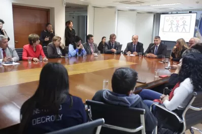 Otorgaron subsidios, pero a una fundación