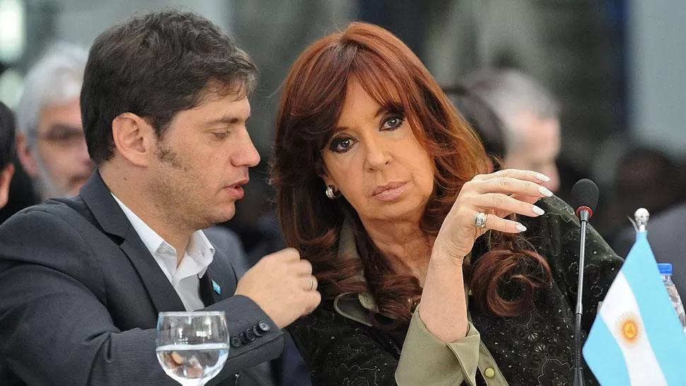 OTROS TIEMPOS. Cristina y Axel Kicillof cuando estaban en el poder; ahora, ambos están imputados en la causa dólar futuro. ARCHIVO