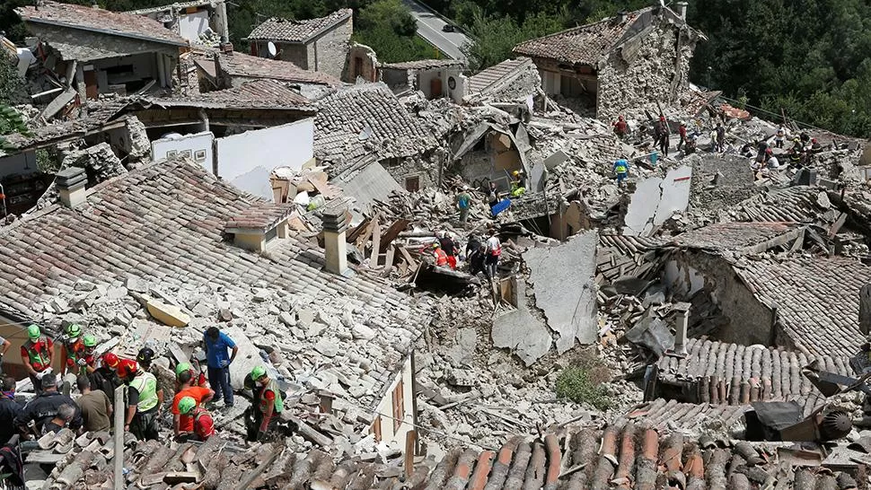 PANORAMA DESOLADOR. Así quedó Pescara del Tronto, donde ocurrió la tragedia que enluta a la familia Turco. REUTERS