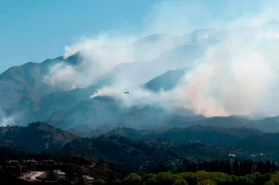 El incendio en San Luis está momentáneamente controlado