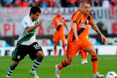 River no perdonó y goleó en su debut