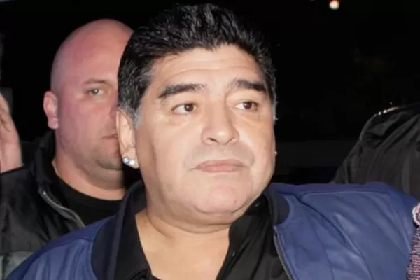 Maradona tuvo problemas con unos papeles y no pudo viajar a Dubai