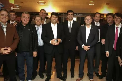 Peronistas toman distancia de los “K” y moderan su discurso