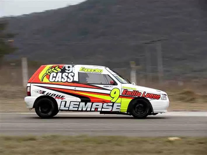 LA MÁQUINA. El Fiat Uno con el que Sebastián Luque fue 4° en TP 1.400. GENTILEZA DANIEL RODRÍGUEZ