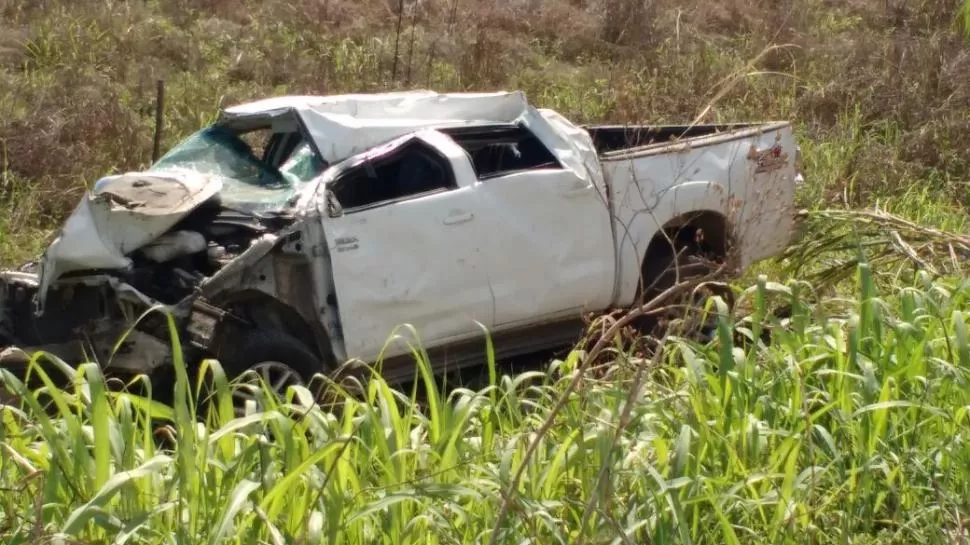 ASÍ QUEDÓ LA CAMIONETA. El vehículo, luego del accidente. FOTO ENVIADA POR WHATSAPP