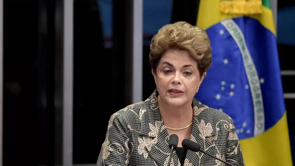 DILMA ROUSSEFF EN EL SENADO 