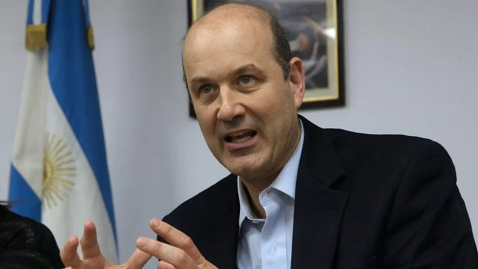 OBJETIVOS. Federico Sturzenegger dijo que el Gobierno tiene como meta una inflación del 5% anual en 2019. ARCHIVO LA GACETA