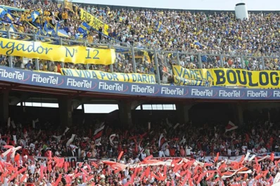 ¿Vuelven los visitantes al fútbol argentino?