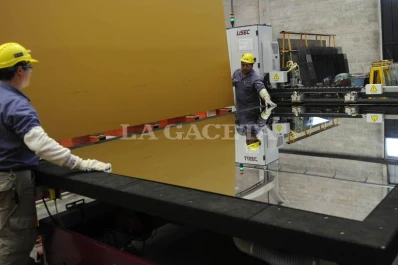 La actividad industrial cayó un 7,9% en julio, respecto a igual mes de 2015, según el Indec