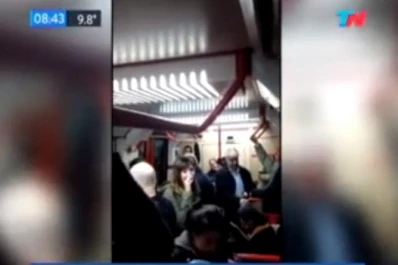 Micrófono prendido: los pasajeros de un subte se enteraron que la motorman era infiel