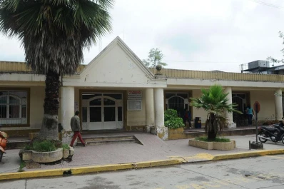 Le dio una paliza a su esposa y abusó de ella, pero permanece en libertad