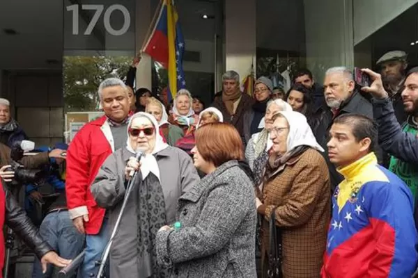 Kirchneristas defendieron el gobierno de Nicolás Maduro