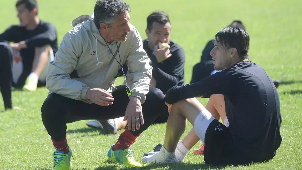 Cagna confirmó el plantel para enfrentar a Instituto