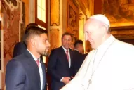 El futbolista tucumano Esparza estuvo con el Papa Francisco