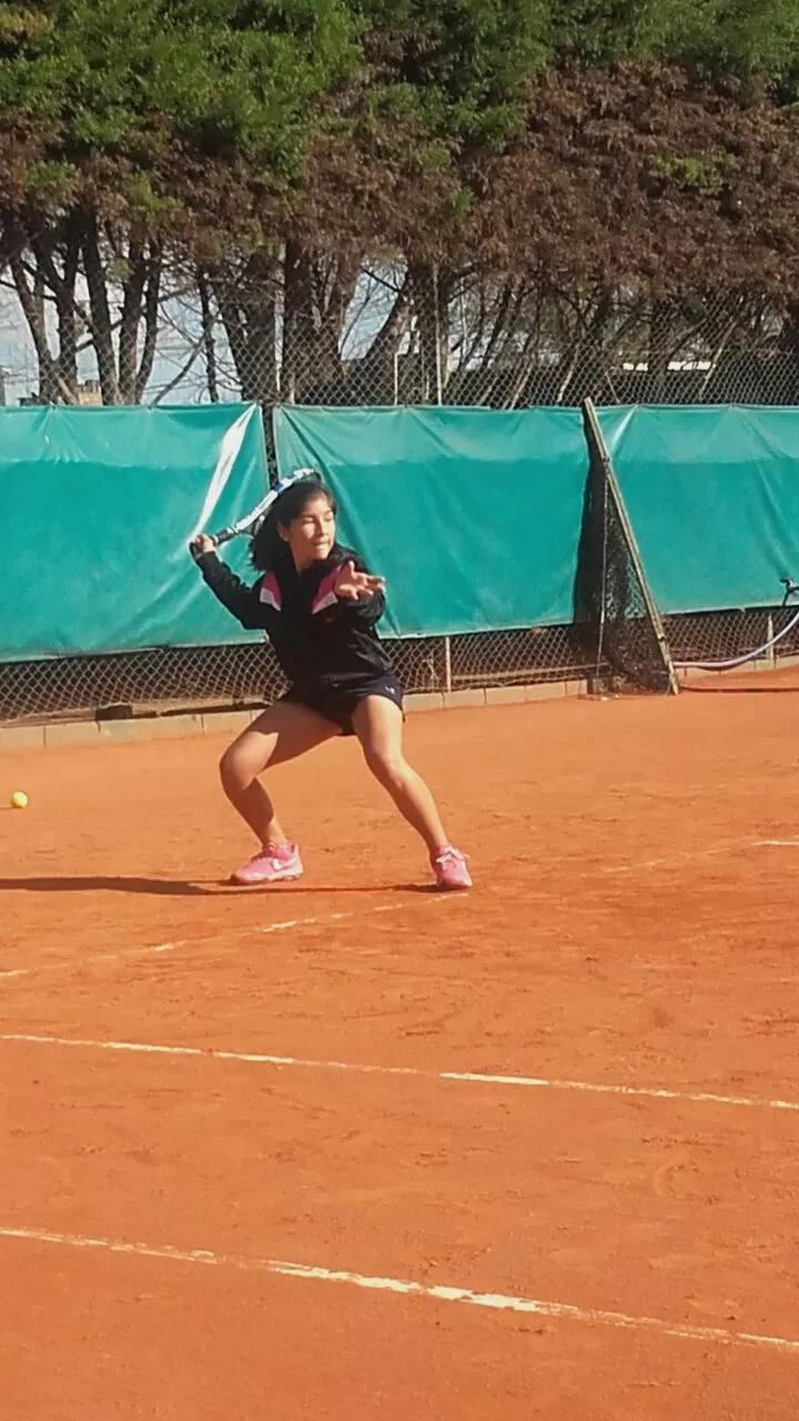 PROGRESO. Emilse Ruiz arrancó la temporada en el puesto 38 de la categoría G2 y ahora se encuentra cuarta. gentileza liliana ruiz