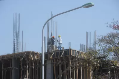 Estiman un dólar a $ 16 e inflación del 1,3% este mes