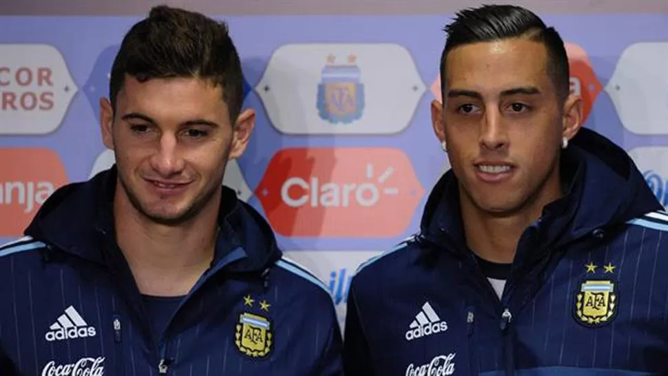 ALARIO Y FUNES MORI. Los jugadores ya se preparan para el partido del martes. FOTO TOMADA DE LA NACIÓN.