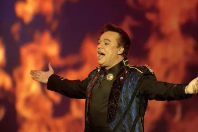 México llora a Juan Gabriel, quien unía con música al país fraccionado