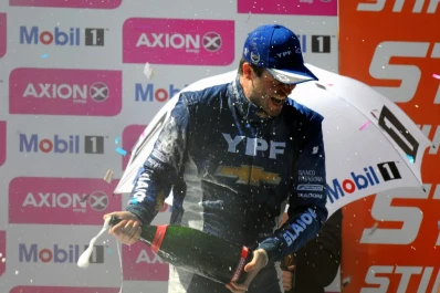 Canapino se quedó con todo en el circuito callejero